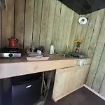 Tiny house au bord de l eau Hébergement de vacances Litteau