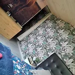 Tiny house au bord de l eau * Litteau