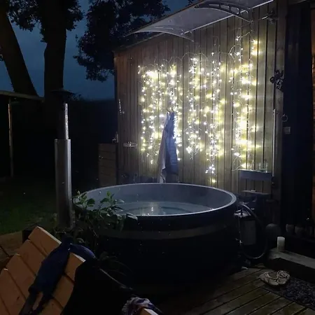 Tiny House Au Bord De L Eau *